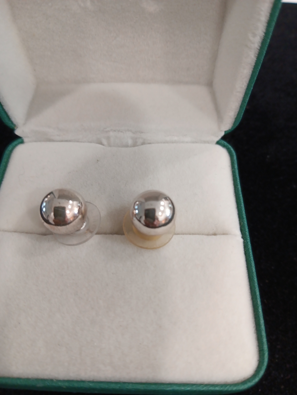 Source Unknown Silver Ball Stud Earrings - Shiny Silver